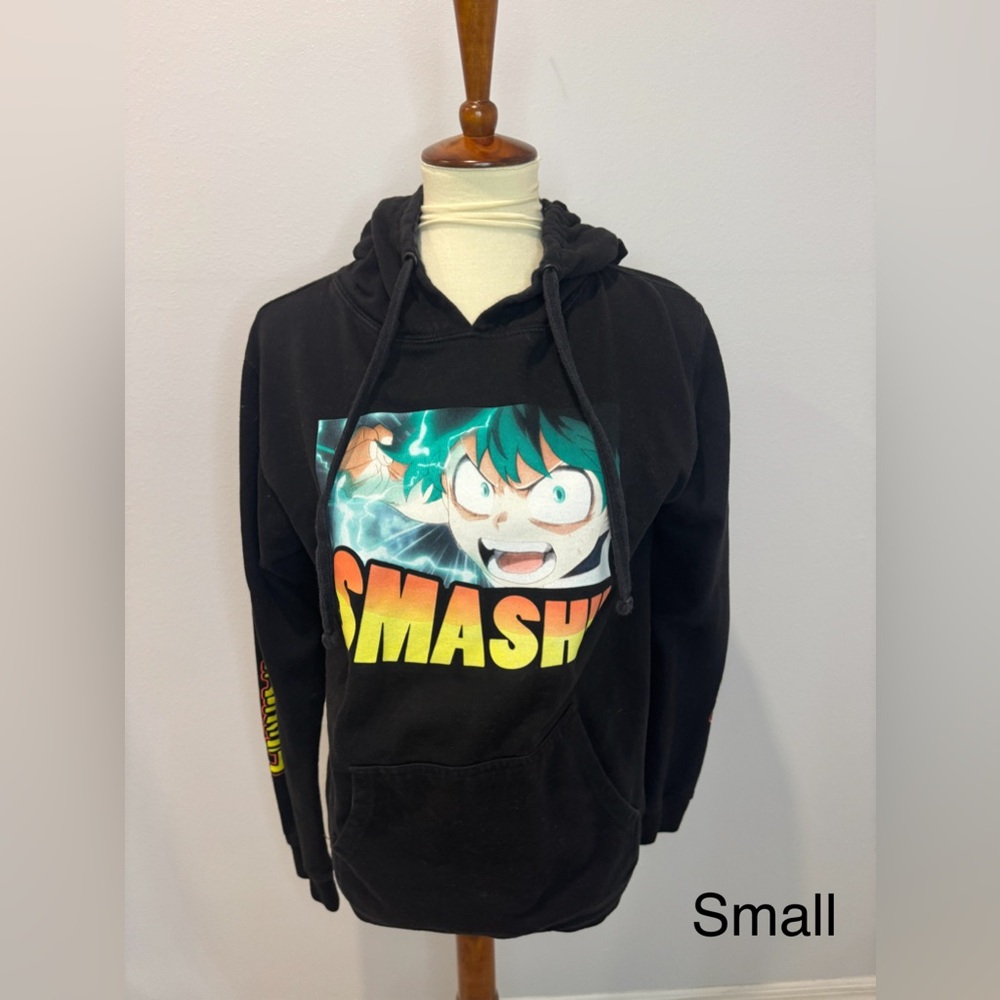 Black 'Smash' Graphic Hoodie with Anime Print - Small